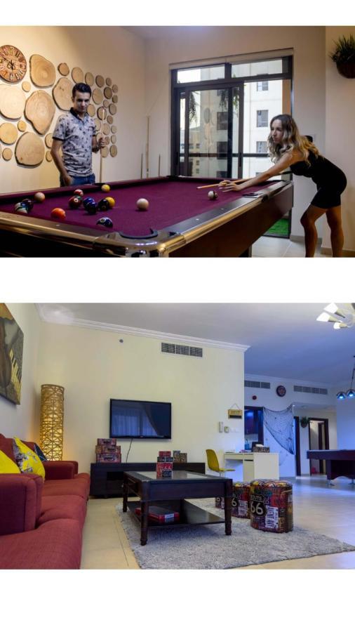 Route 66 Beach Hostel Дубай Екстериор снимка